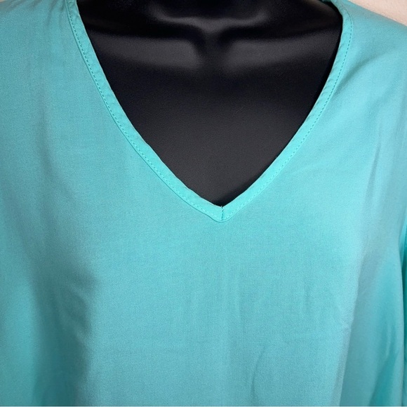 MEDIUM MINT BLUE TUNIC TOP VNECK DANGLE ACCENT BOHO BOHEMIAN ROSE DE PARIS - Picture 3 of 13
